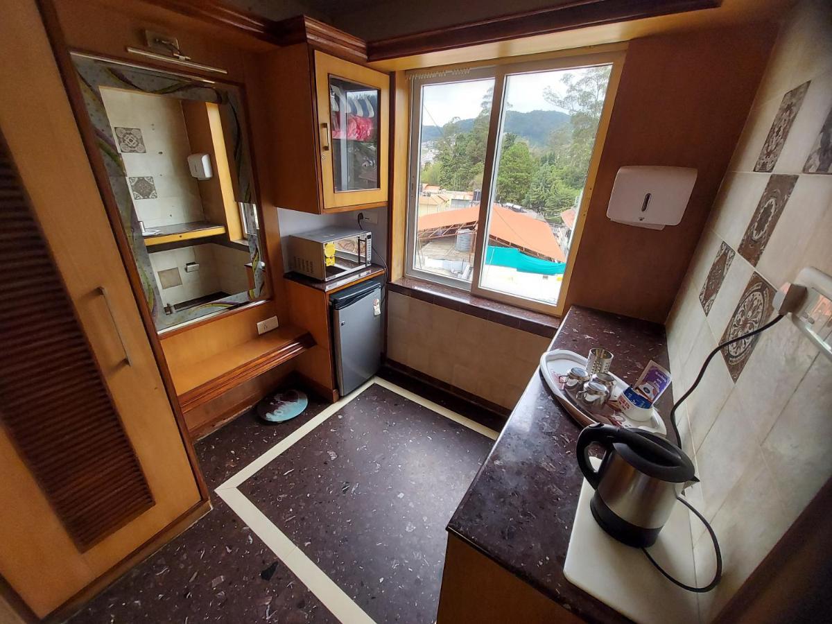 Astoria Residency Hotell Ooty Exteriör bild