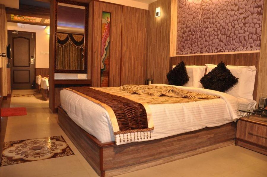Astoria Residency Hotell Ooty Rum bild