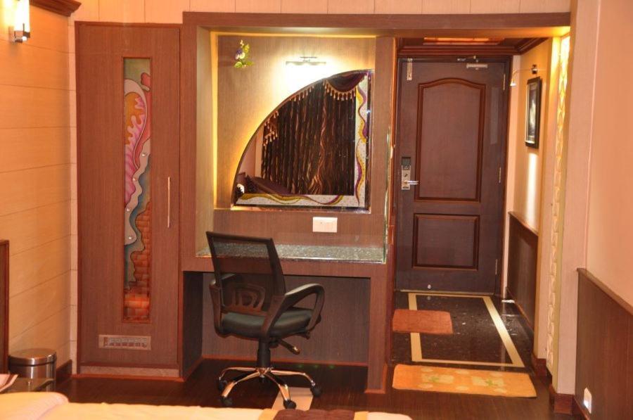 Astoria Residency Hotell Ooty Rum bild
