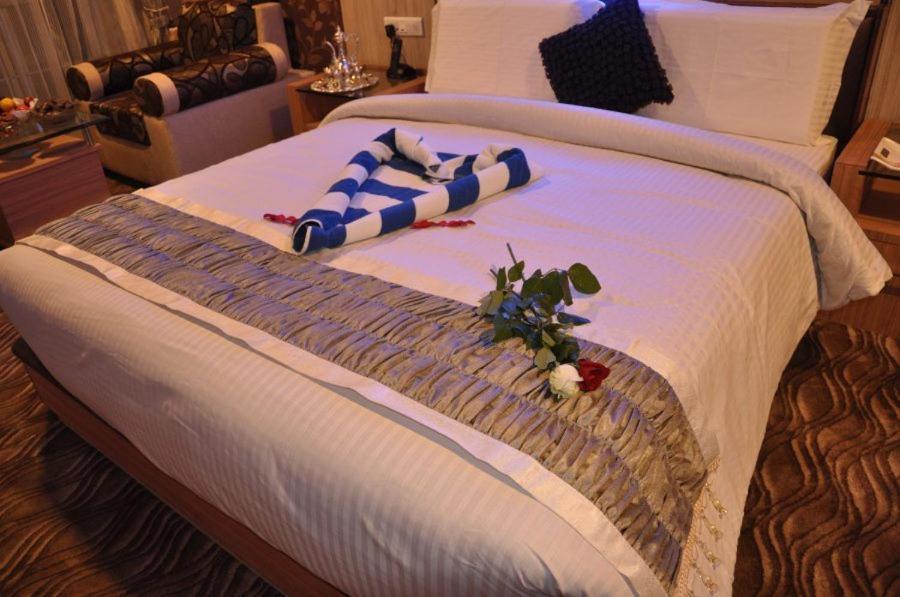 Astoria Residency Hotell Ooty Rum bild