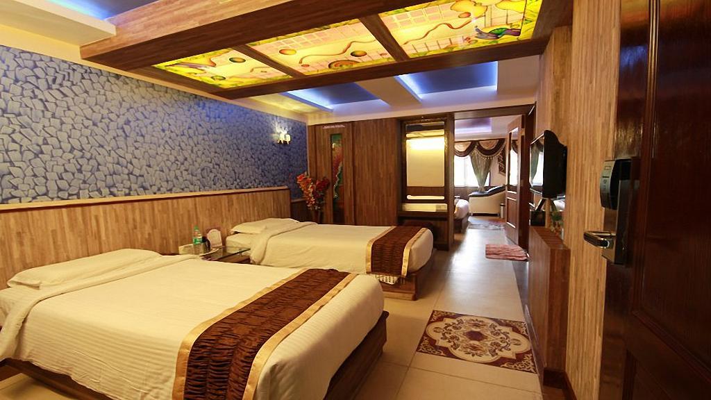 Astoria Residency Hotell Ooty Exteriör bild